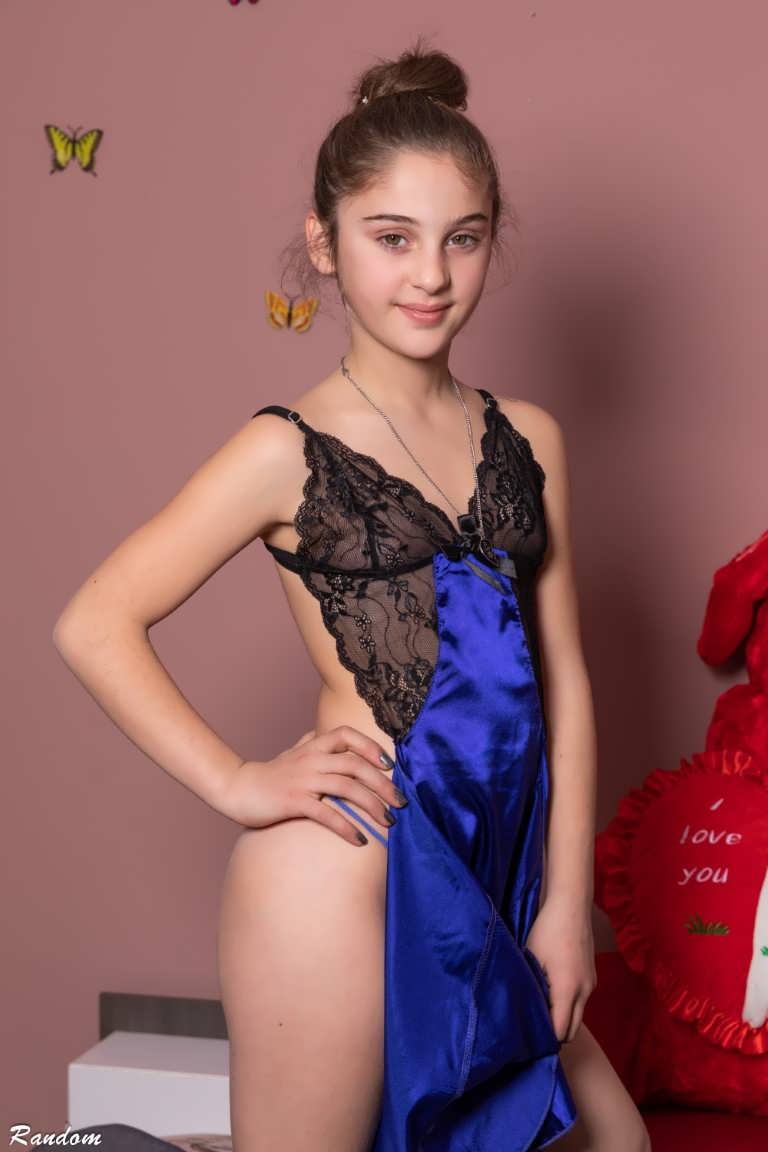 [Image: Olivia-015-random.jpg]