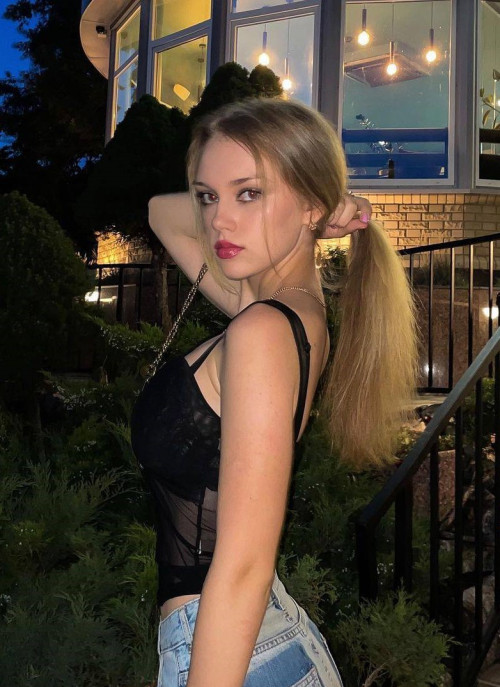 [Image: 1-2bc245cc0f9a7b24d.md.jpg]