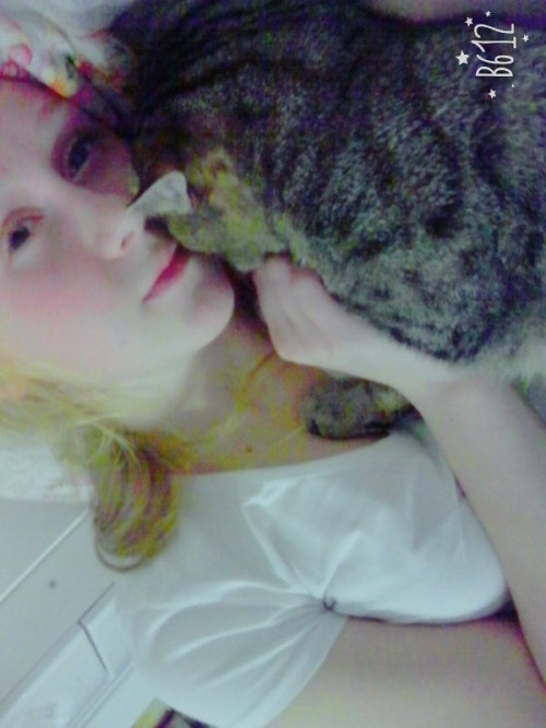 [Image: SH72krBYAAc.md.jpg]